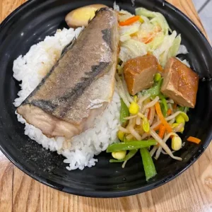 鹽烤鯖魚飯